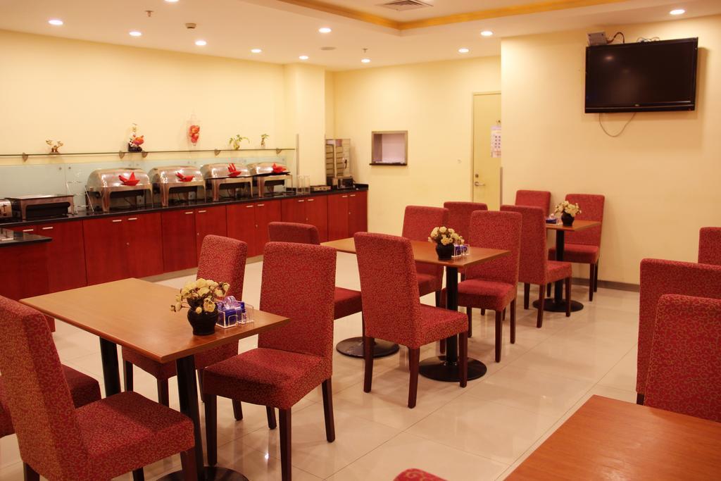 Hanting Express Shangri-La Branch Hotel Dış mekan fotoğraf