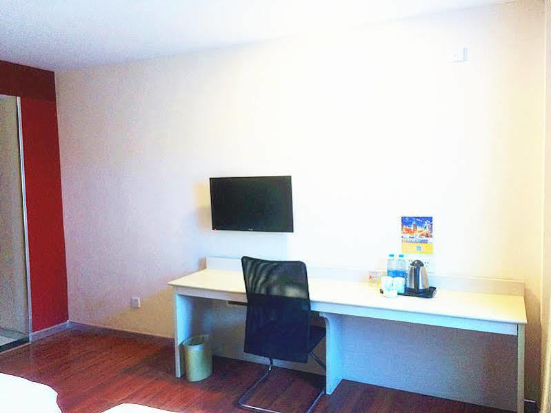 Hanting Express Shangri-La Branch Hotel Dış mekan fotoğraf